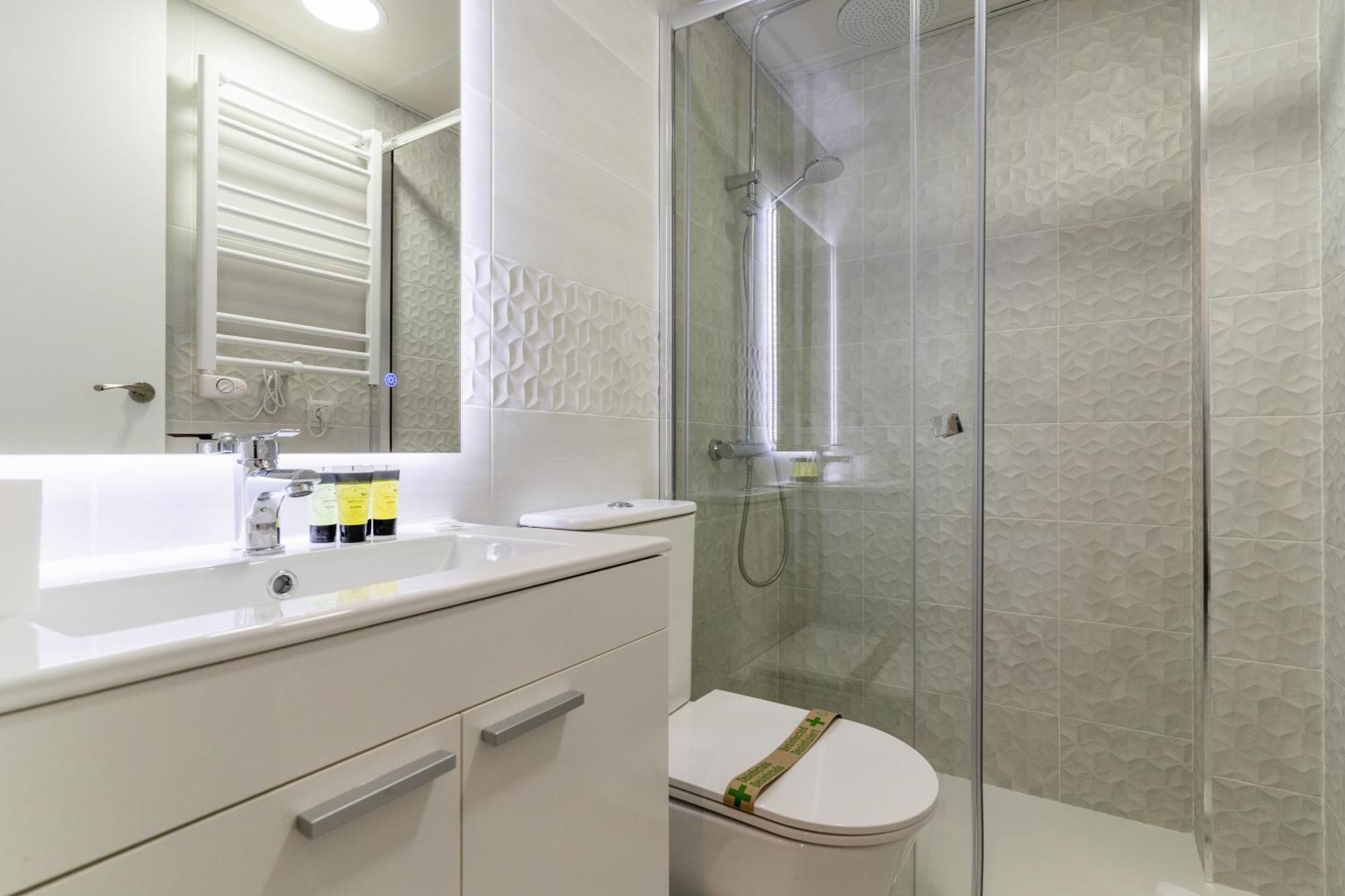 Modern Studio-1Bathroom-Chueca マドリード エクステリア 写真